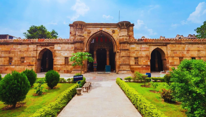 Historic City of Ahmedabad – A 600-Year-Old Urban Marvel That Still Wears Its Soul on the Streets