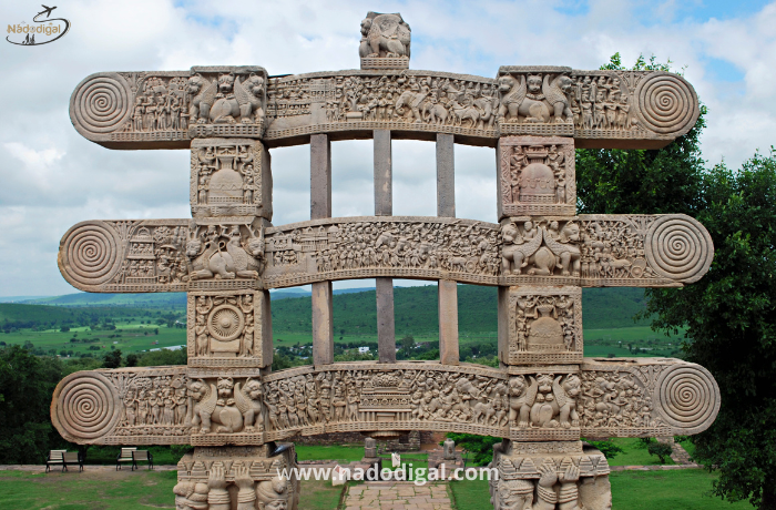 Sanchi – Where Ashoka’s Dharma Turned Into Stone & the Stupas Still Meditate